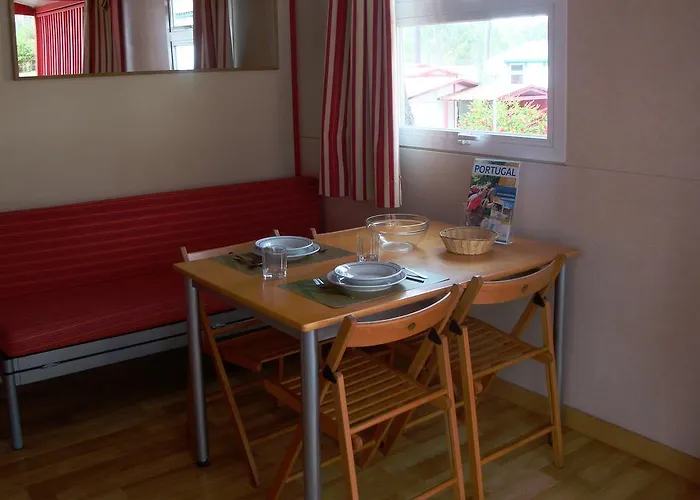 Кемпинг Parque De Campismo Orbitur