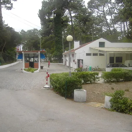 Camping Parque De Campismo Orbitur